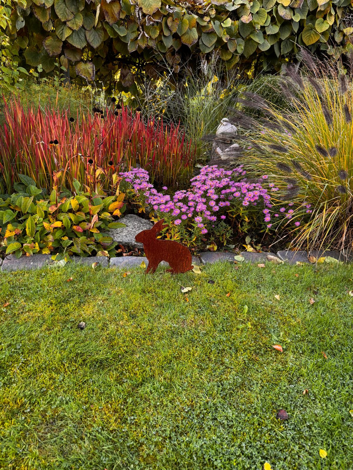 Hase aus Cortenstahl